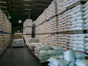 Se roban dos camiones con 650 sacos de arroz en La Vega