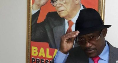 Hallan muerto en su vivienda al coleccionista de los sombreros de Joaquín Balaguer