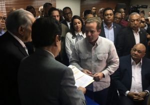 Senador José Paliza busca la presidencia del PRM