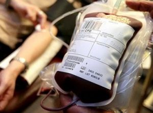 Padres Testigos de Jehová se oponen a transfusión de sangre de su bebe