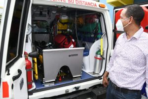 Entregan tres ambulancias más para trasladar pacientes afectados por el COVID-19