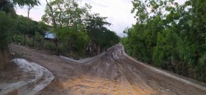 Moradores de la Altagracia piden asfalto al gobierno