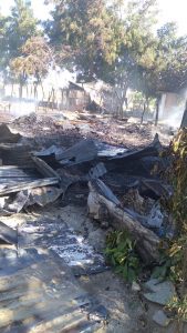 Incendio reduce totalmente a cenizas vivienda y ajuares en Guayubin.