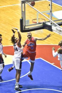 Sameji saborea venganza contra Pueblo Nuevo y domina la serie particular en el Baloncesto Superior de Santiago