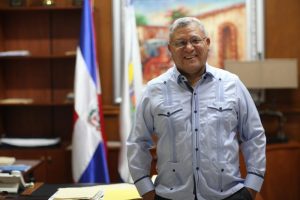 Guarocuya renuncia al PLD; Ervin Vargas al PRM en Santiago