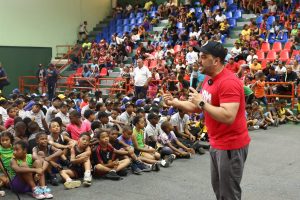 Defensor del Pueblo, Pablo Ulloa, celebra con éxito rendición de cuentas infantil ante más de 600 niños, niñas y adolescentes de clubes de la ABADINA y Santo Domingo.